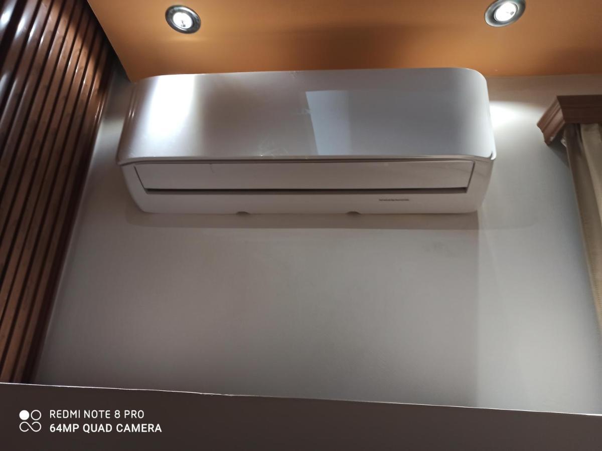Safe & Cool Apartment Iraklio Exterior foto